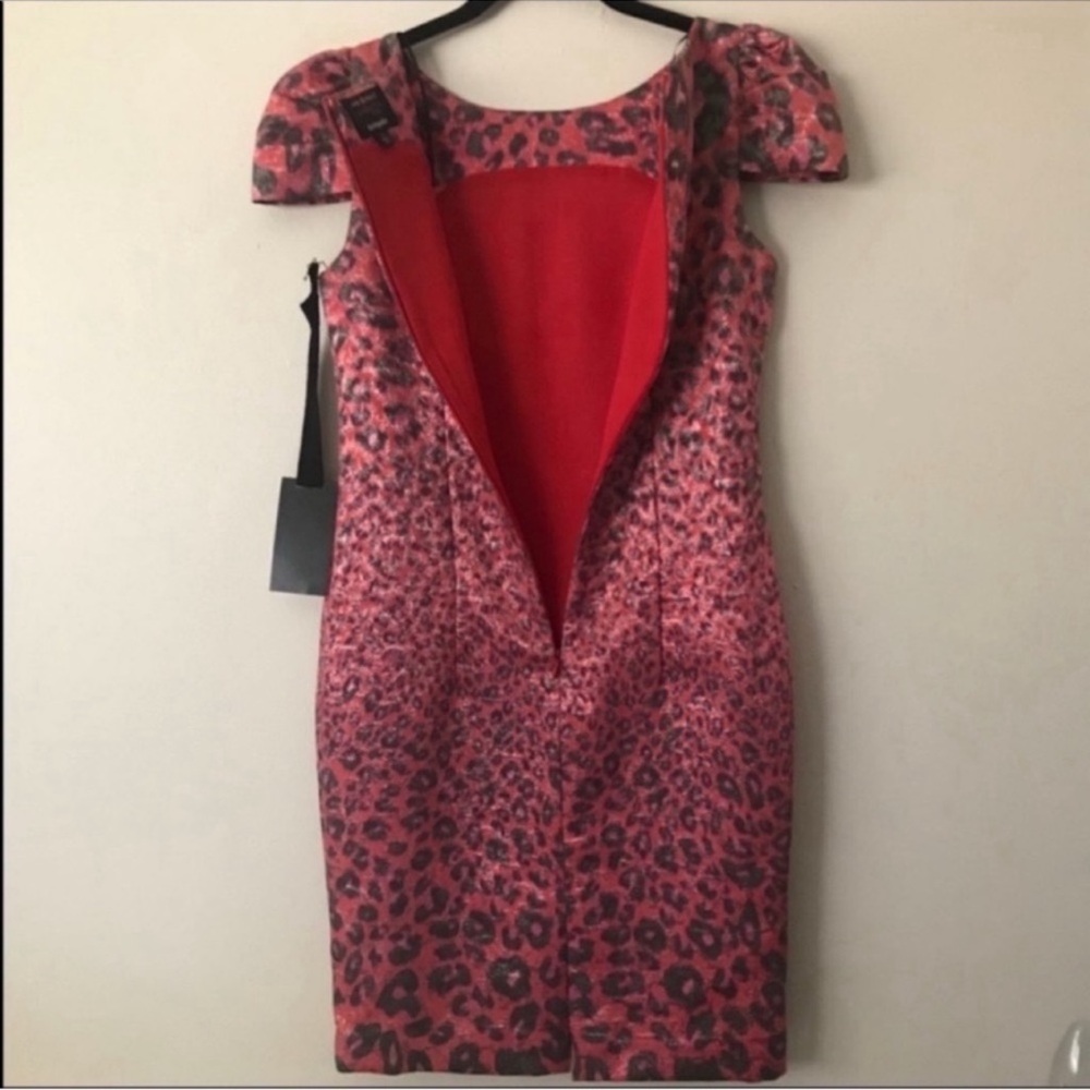 STUNNING Animal Print Metallic Red & Pink Dress
Size 0 - Picture 7 of 9